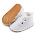 Warme weiße Baby-Winterschuhe mit Fleecefutter und rutschfester Gummisohle - Weiß