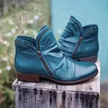 Botines vintage de cuero verde azulado con detalles plisados y cremallera lateral de moda. - 36 / Azul
