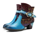 Dettaglio di stivaletti vintage bohémien con motivi etnici colorati e fibbie retrò - 38 / Blu