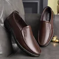 Mocassini da uomo in vera pelle marrone con suola morbida per abbigliamento casual - 38 / Stile per Tutte le Stagioni / Marrone