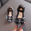 Eleganti scarpe da principessa nere per bambine decorate con un grande fiocco di strass - 21 / Nero