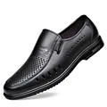 Ανδρικά μαύρα δερμάτινα loafers με αναπνεύσιμο διάτρητο σχέδιο για άνεση και στυλ - 38 / Διάτρητο στιλ με σήμα κεφάλι λιονταριού (1795 μαύρο) / Μαύρο