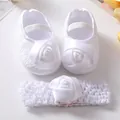 Schattige witte kanten baby prinsessenschoenen en bijpassende satijnen roos hoofdband - Witte Roos Bloem (Set)