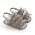 Sandalias grises para bebé con suela blanda y elegantes volantes de malla para verano - Gris