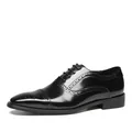 Schwarze glänzende Herren-Brogue-Oxford-Schuhe für formelle Anlässe und Business - Schwarz