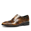 Handgefertigte braune Brogue-Herrenschuhe aus poliertem Leder mit klassischem Cap-Toe - Braun