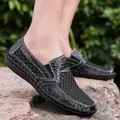 Lässige schwarze atmungsaktive Mesh-Slipper für Herren mit Krokodilprägung-Textur - 40 / Schwarz