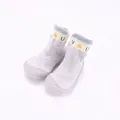 Detail of light gray baby sock shoes featuring star pattern and soft rubber sole. - Size 18/19 (Insole 11.5cm) / Grey Star Cap