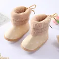 Botas de bebé beige con lunares, forro de piel sintética y suela blanda antideslizante. - Beige