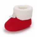 Detailansicht roter Baby-Winter-Lauflernschuhe mit weißem Fleecefutter und Zugverschluss. - Rot