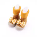 Dettaglio scarpine neonato foderate in pile con fiocco a quadretti gialli e suola morbida - Taglia 18/19 (Lunghezza Interna 11.5cm) / Giallo