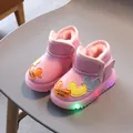 Toddler pink snow boots with LED light-up soles and cute duck design - Size 30 (Inner Length 18cm) / Pink