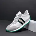 Baskets décontractées en cuir blanc pour hommes avec rayures vertes et détails en daim gris - 38 / Blanc Vert