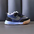 Baskets d'hiver chaudes pour tout-petits avec doublure en fausse fourrure et semelles - Bleu