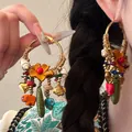 Pendientes de aro de estilo bohemio con flores de colores y borlas para las vacaciones - Verde Bloque de Color