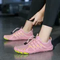 Chaussures d'eau roses à séchage rapide pour femmes pour la plage et la randonnée - 35 / Rose