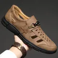 Atmungsaktive Herren Freizeitschuhe aus Leder mit Lochmuster in Khakibraun für Sommer - Khaki