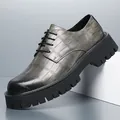 Zapatos oxford para hombre con piel de cocodrilo y suela de plataforma gruesa - Gris