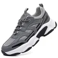 Sneaker atletiche grigie traspiranti da uomo con suola bianca spessa per l'uso quotidiano - 44 / Grigio