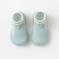Vue rapprochée de chaussures de marche pour bébé vert clair avec semelles en silicone - 18/19 (11.5cm) / Vert