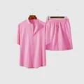 Completo estivo da uomo rosa in 2 pezzi con camicia a maniche corte e pantaloncini - Taglia S / Top e Pantaloni / Rosa