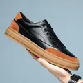 Sneaker casual da uomo in pelle con accenti scamosciati marroni e suola in gomma - 38 / Nero