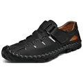 Premium Herren-Outdoor-Sandale in Schwarz mit langlebigen handgenähten Sohlendetails - 38 / Schwarz