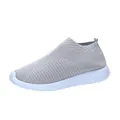 Chaussures de marche grises en flyknit respirant avec semelle blanche texturée légère. - 35 / Gris
