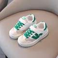 Zapatillas de malla para niños blancas y verdes transpirables con suelas blandas - Verde