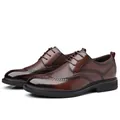 Klassische braune Leder Brogue Oxford Schuhe mit geschnitztem Flügelspitzen-Detail - 38 / Britisch Geschnitzt (1607-1) / Dunkelbraun