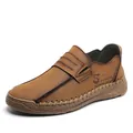 Luxe heren loafers van bruin leer met stijlvolle stiksels en een handig slip-on design - Bruin