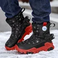 Warme Schneestiefel für Kinder mit roter Sohle und Schneeflockenmuster für den Winter - Schwarz Rot