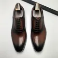 Eleganti scarpe da uomo in pelle marrone sfumata con punta quadrata per affari - Caffè