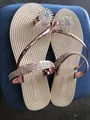 Elegant rose gold flat sandals with rhinestone flower and toe-loop design - Rose Gold