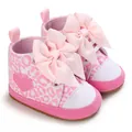 Süße Lauflernschuhe für Mädchen mit rosa Leopardenmuster, großen Schleifen und weicher Sohle - Innenlänge 11cm / Rosa