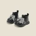Elegante schwarze Lederstiefel für Babymädchen mit süßen karierten Schleifen im Winter - Schwarz