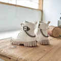 Cremeweiße Kinder-Martin-Stiefel im britischen Stil mit Metallketten und dicker Sohle - 26 / Beige (Warm Gefüttert)