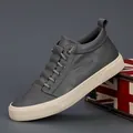 Sneaker alte casual grigie da uomo con suole spesse e comode in stile vintage raffinato - Khaki Grigio
