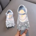 Eleganti scarpe da principessa argento scintillante con un grande fiocco di strass - 21 / Argento