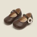 Elegant brown toddler Mary Jane walking shoes featuring a decorative white flower detail. - Size 15 (Inner Length 12.0cm) / Flower Princess Toddler Shoes / Brown
