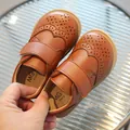 Klassische braune Kinderschuhe im britischen Stil mit praktischem Klettverschluss-Design - Braun