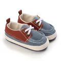 Lässige Baby-Leinenschuhe mit weicher Sohle in Denim-Blau und Ziegelrot-Tönen. - Blau