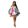 Vestido corto con hombros descubiertos, estampado tropical vibrante y mangas murciélago - Rosa