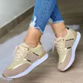 Sneakers platform da donna patchwork con mesh traspirante e raffinati dettagli in oro - Beige