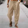 Nahaufnahme der locker atmungsaktiven Baumwolle Leinen Freizeithose für Herren in Khaki - Khaki