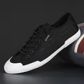 Lässige schwarze Mesh-Herren-Canvas-Sneaker mit atmungsaktivem Design und weißer Gummisohle - 38 / Schwarz Weiß