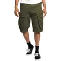 Vista frontal de pantalones cortos cargo verde oliva en modelo masculino para verano - S / Bottoms / Verde Militar