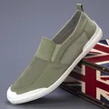 Modische, olivgrüne, atmungsaktive Mesh-Slipper für Herren mit robuster weißer Gummisohle - 38 / Grasgrün