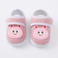 Bovenaanzicht van roze ademende baby-loopschoenen met zachte zool en cartoon versiering - Maat 12 (Binnenlengte 11 CM) / Roze Rups (06 Roze)