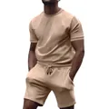 Conjunto de camiseta de manga corta y pantalones cortos beige para hombre casual. - Caqui